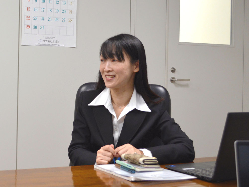 人事担当 健康管理担当<br>佐藤美友希 様